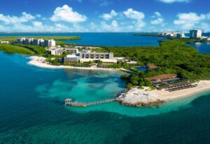 Hoteles para pasar el 14 de febrero en Cancún. Foto: Booking.